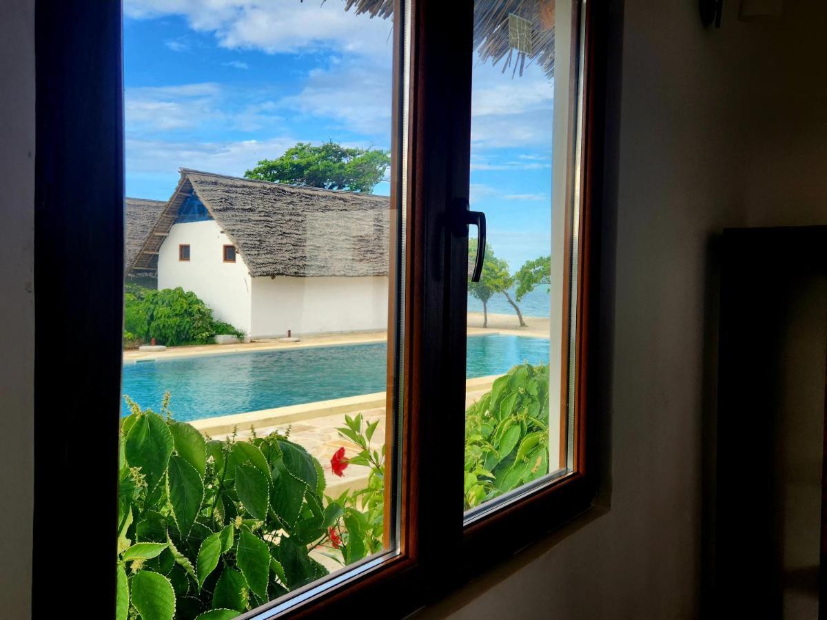 Almas Beach Boutique Hotel Makunduchi Buitenkant foto