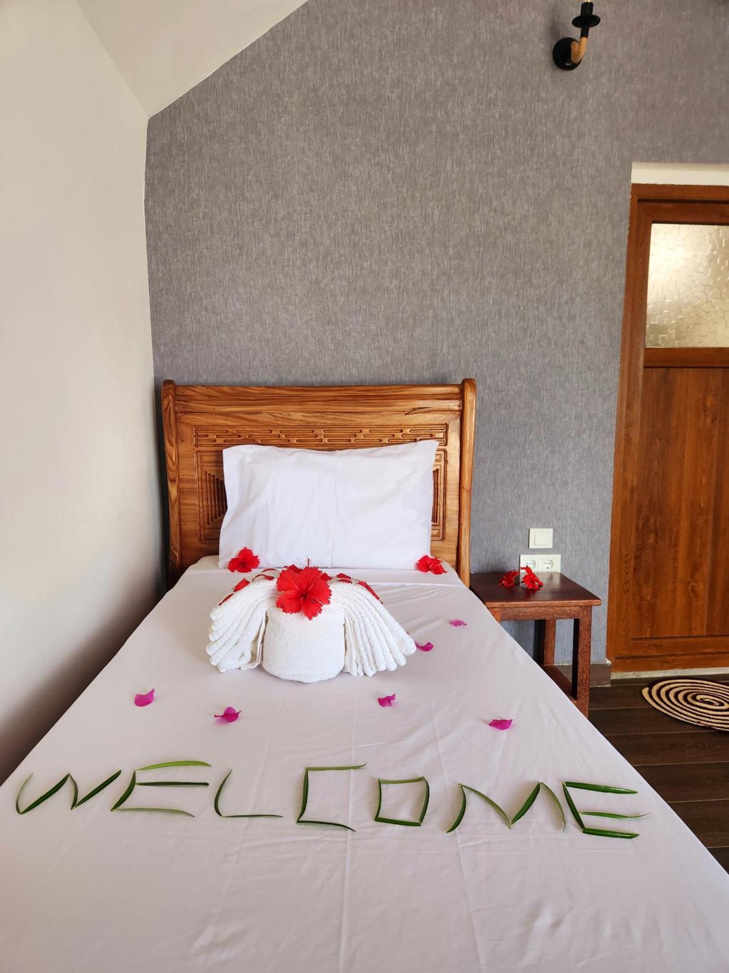 Almas Beach Boutique Hotel Makunduchi Buitenkant foto