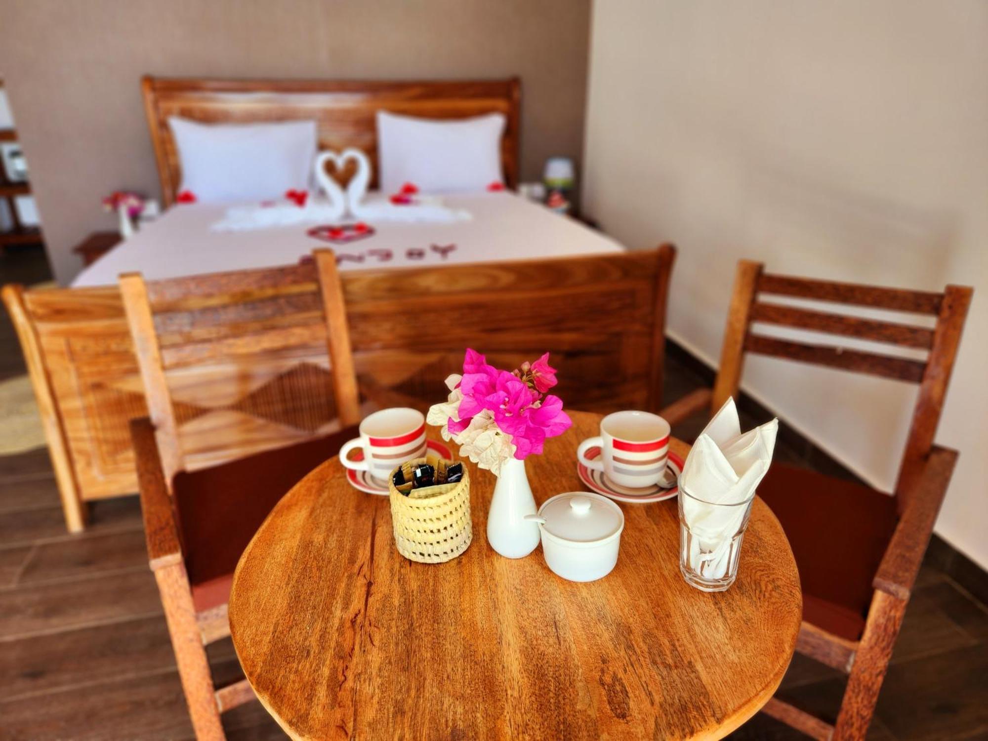 Almas Beach Boutique Hotel Makunduchi Buitenkant foto