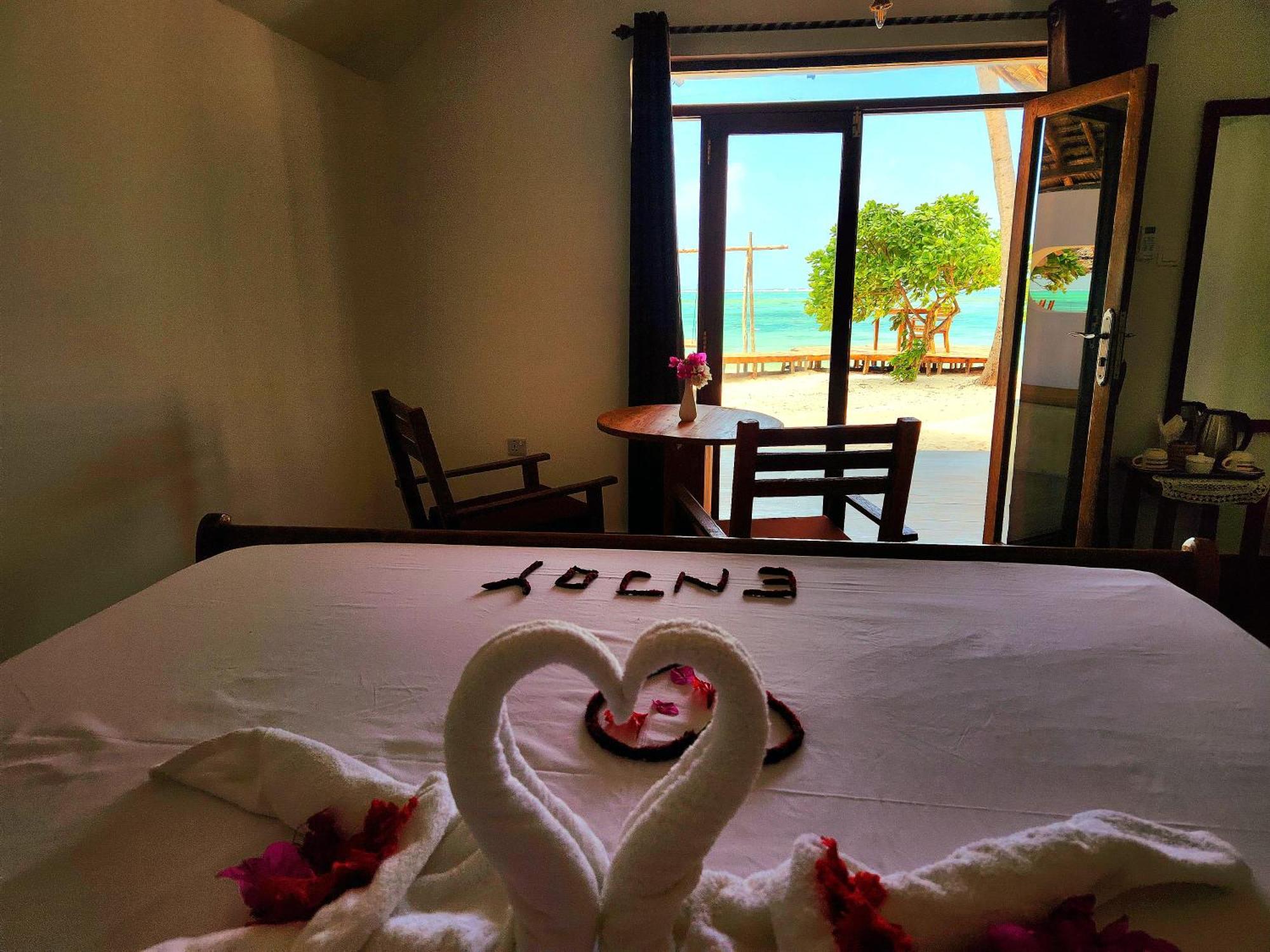 Almas Beach Boutique Hotel Makunduchi Buitenkant foto
