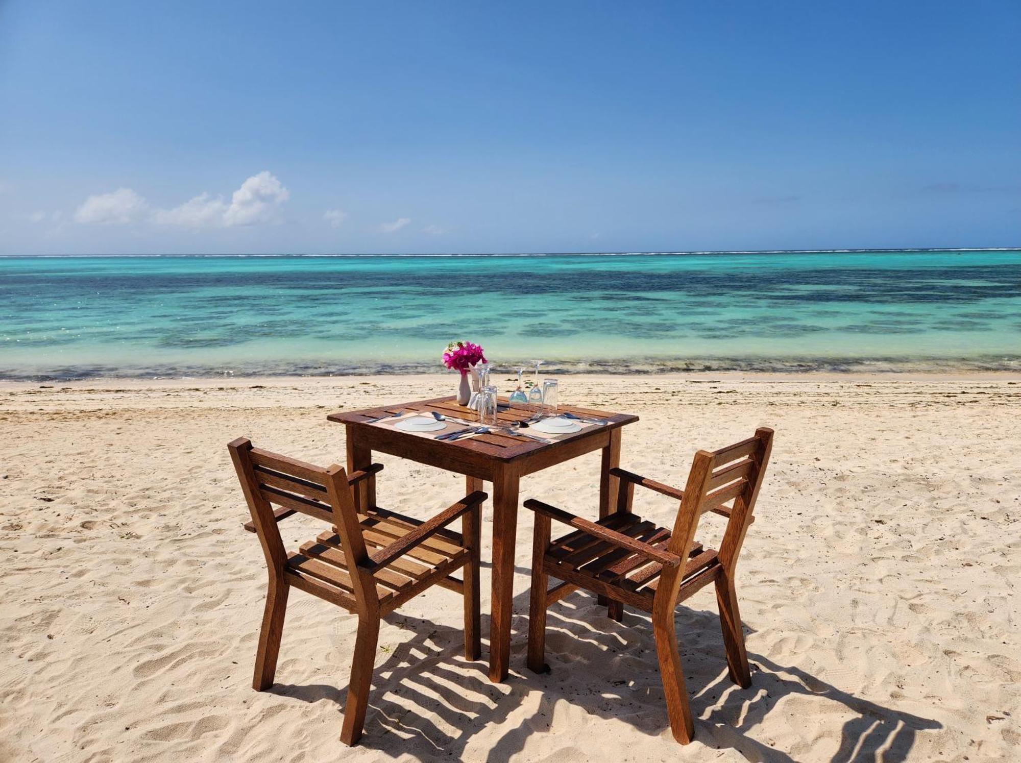 Almas Beach Boutique Hotel Makunduchi Buitenkant foto