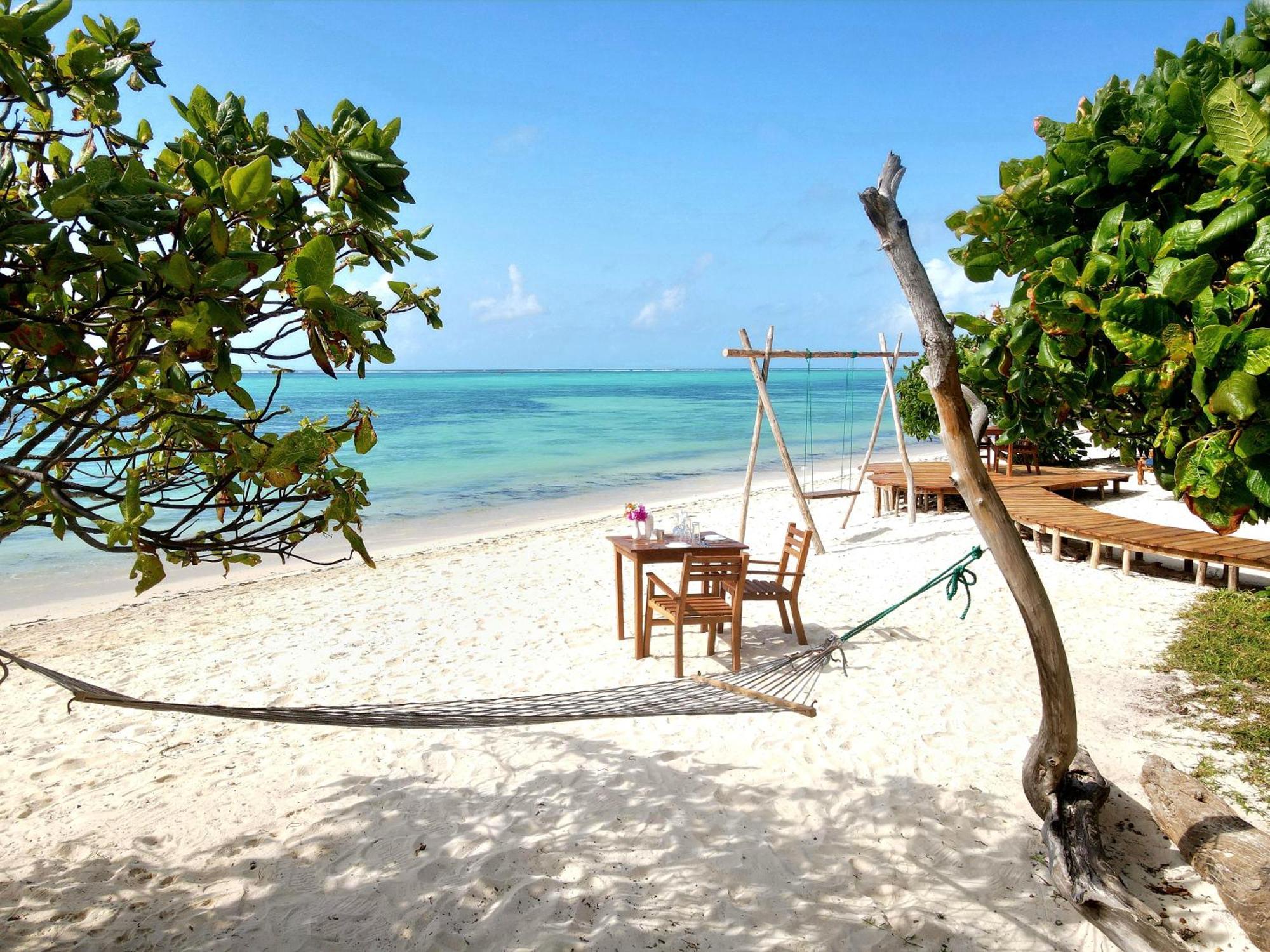Almas Beach Boutique Hotel Makunduchi Buitenkant foto
